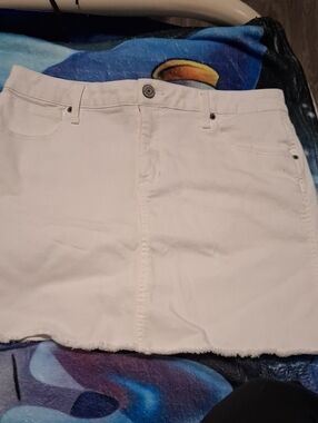 Mudd White Stretch Denim Mini Skirt